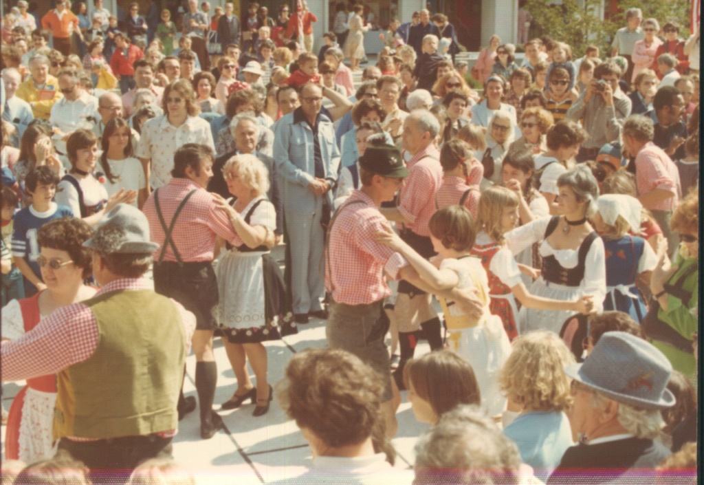 1976 05 01 35 Winston Salem Springfest.jpg